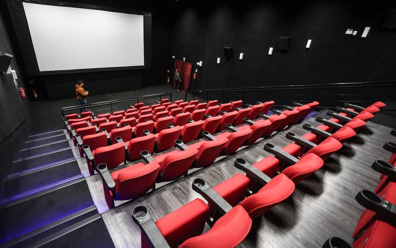 Governo do Estado do Rio inaugura cinema em Cordeiro após mais de 40 anos sem salas de