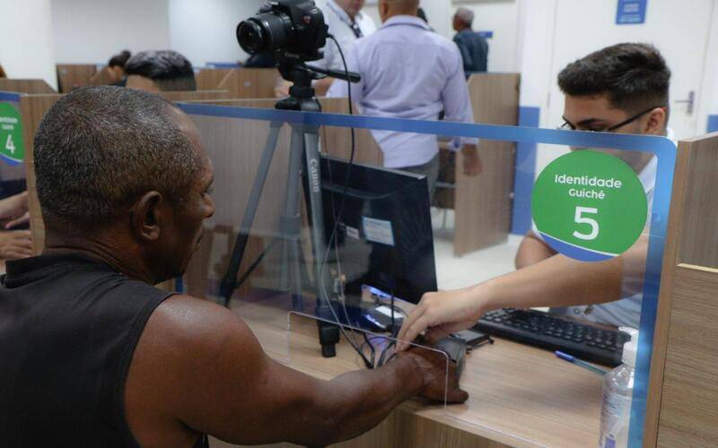 Detran RJ cria sistema de distribuição aleatória das vagas para emissão da Carteira de