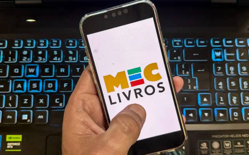 MEC Livros oferece mais 7,8 mil obras em inglês e espanhol