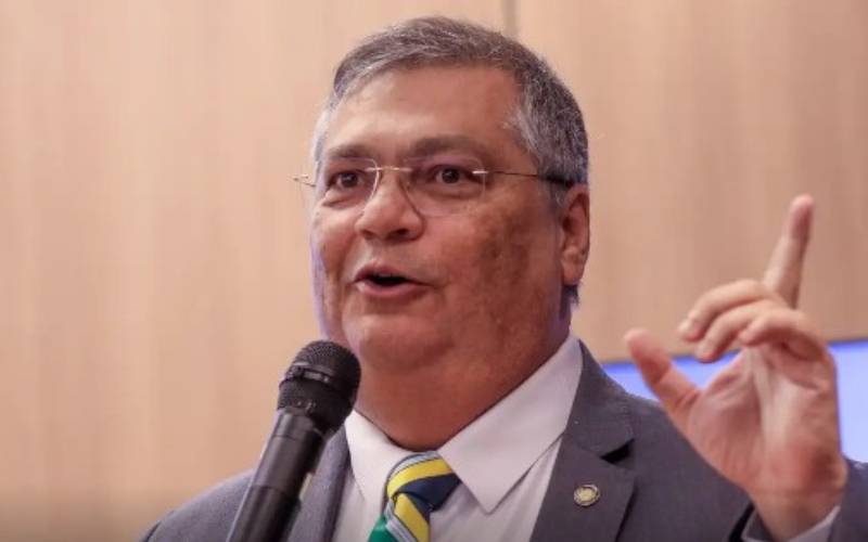 STF retoma análise sobre sucessão de Cláudio Castro após devolução de processos por Fl