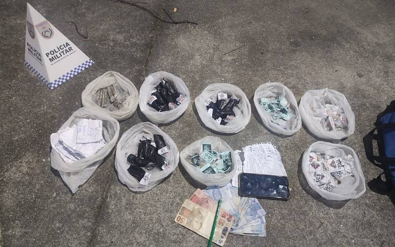 Polícia Militar prende homem por tráfico de drogas na Vila Ipanema