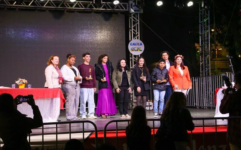 Festival de Poesia da 37ª Bauernfest premia vencedores de edição dedicada à herança cu
