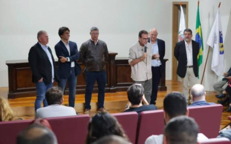 Pedro Paulo participa de encontro com empresários e lideranças em Petrópolis