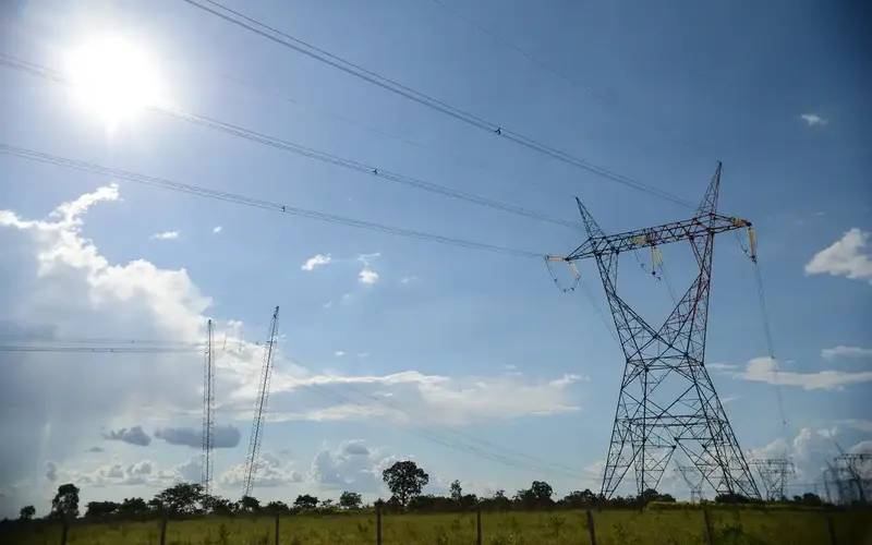 Aneel leiloa mais quatro lotes de transmissão de energia