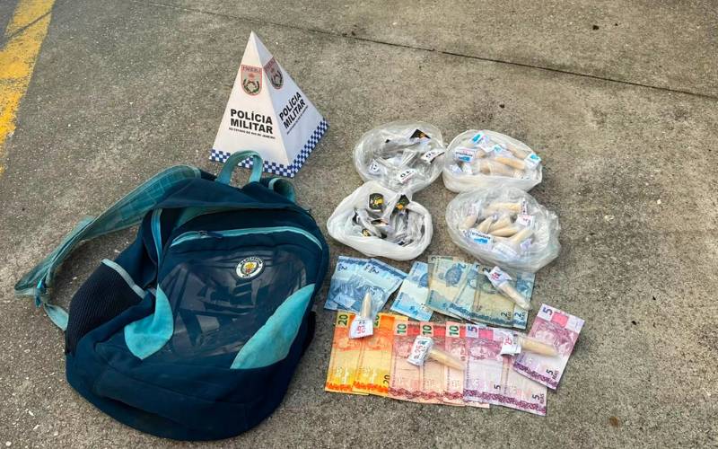 Polícia Militar apreende dois adolescentes por ato infracional análogo ao crime de trá
