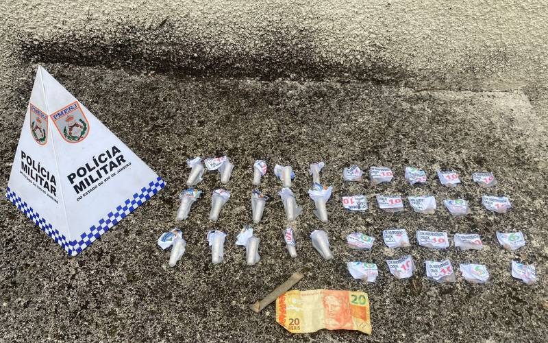 Polícia Militar apreende adolescente por tráfico de drogas no bairro Independência