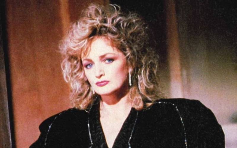 Ícone do rock e pop dos anos 1980, Bonnie Tyler morre aos 75 anos