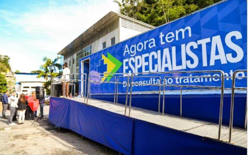 Carreta da Saúde da Mulher passa a realizar atendimento com mamografias aos sábados em