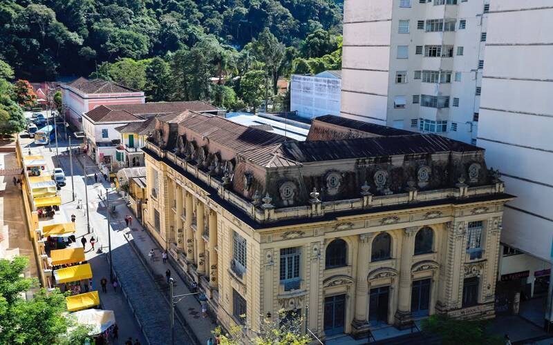 Sindicato e trabalhadores se mobilizam contra venda do prédio histórico dos Correios e