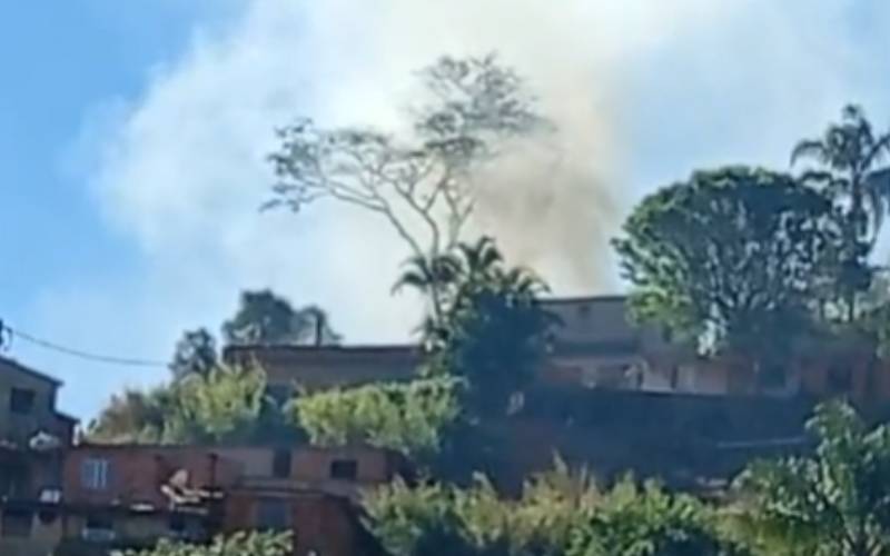 Incêndio em vegetação é registrado em Corrêas