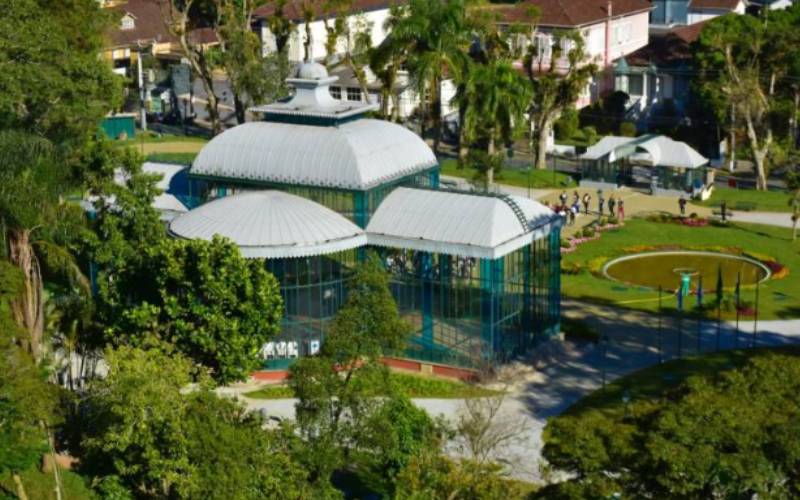 Semana começa com frio nas manhãs e tardes de sol em Petrópolis