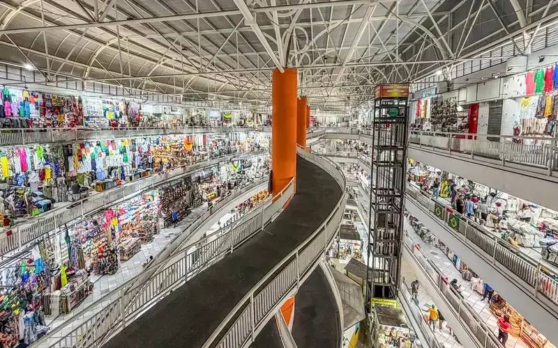Acordo regulamenta trabalho no comércio em feriados