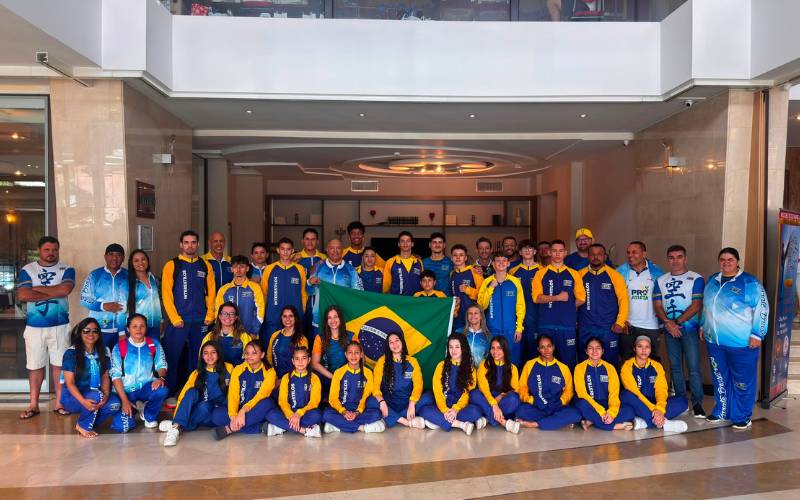 Aluno do Agita Petrópolis disputa mundial de karatê na Romênia