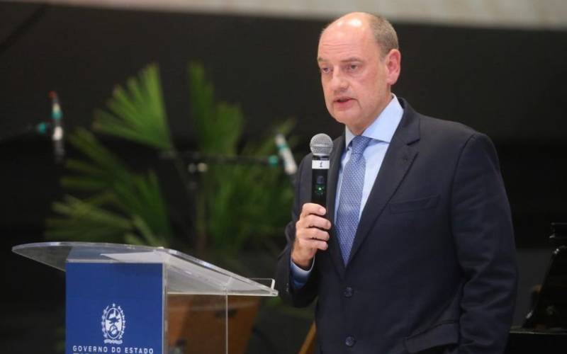Ricardo Couto reduz secretarias, exonera comissionados do Instituto Rio Metrópole e su