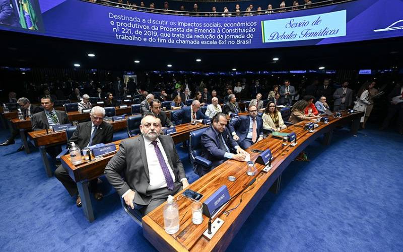 Fim da escala 6x1 segue em debate no Senado e proposta pode ser votada em agosto