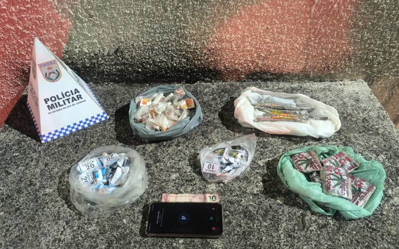 Adolescente é apreendido por tráfico de drogas no Morro da Lenha