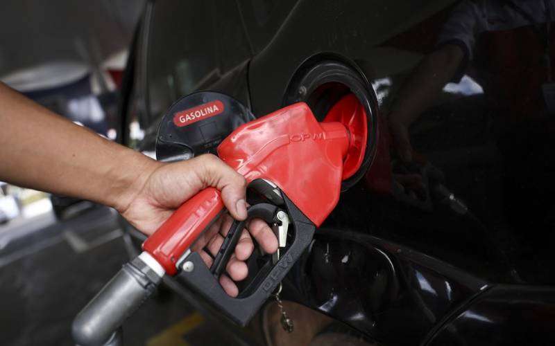Gasolina com 32% de etanol passa a valer, temporariamente, a partir de amanhã (1/8)