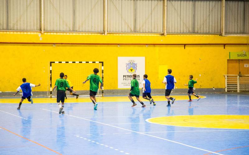 Jeups retorna com esportes individuais e coletivos