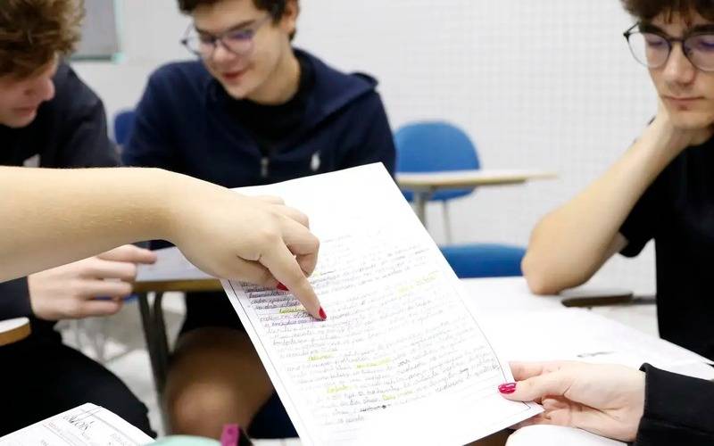 Vai fazer o Encceja? Secretaria de Educação de Petrópolis faz alerta importante aos ca
