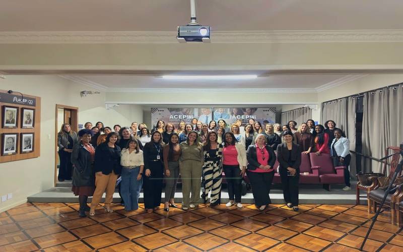 ACEP/ CMEC Petrópolis e Comitê Mulher Sicredi reúnem empreendedoras em evento de capac