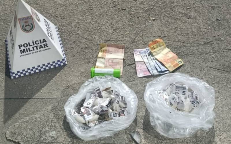 PM prende homem por tráfico de drogas em Corrêas
