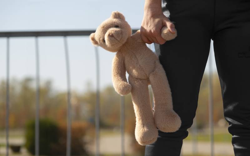Abandono Paterno: Quase 1.900 crianças foram registradas sem o nome do pai, 14,34% das