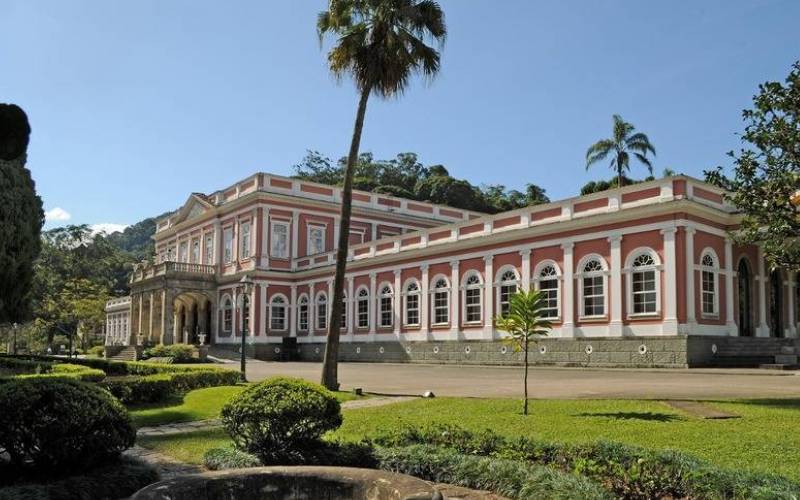 Petrópolis dá novo passo para aproximar universidades, empresas e poder público
