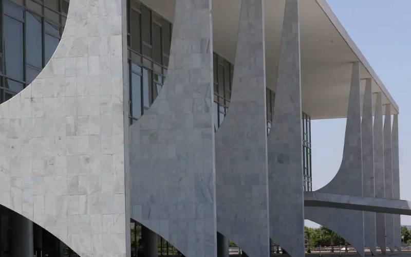 Governo abre processo de reciprocidade contra tarifas dos EUA