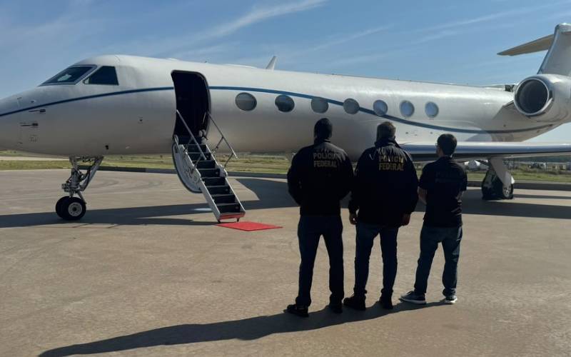 Avião ligado a Daniel Vorcaro é localizado no Paraguai e volta ao Brasil; saiba mais