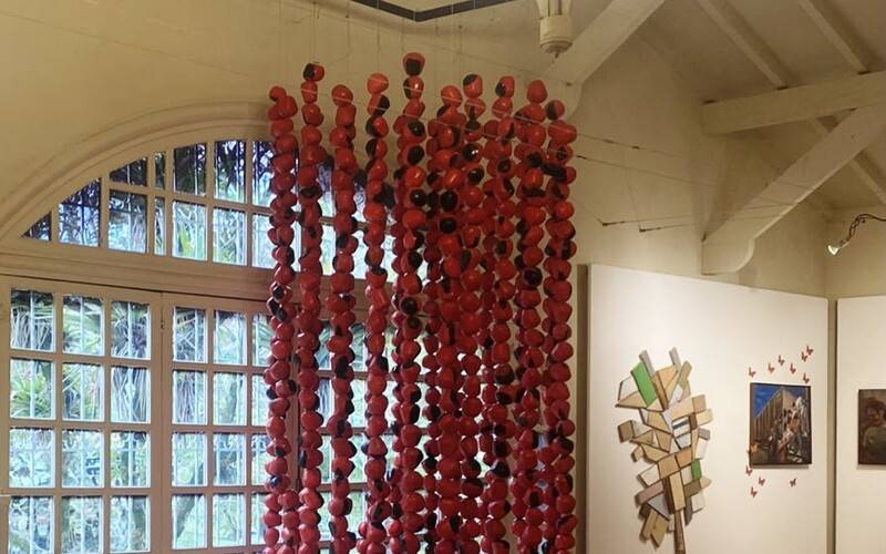 Bienal da EBA-UFRJ leva arte contemporânea ao Centro Cultural de Petrópolis