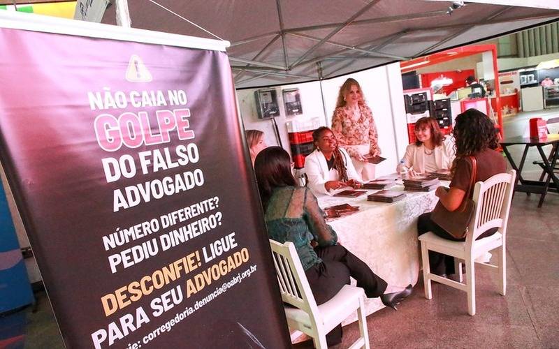 OAB-RJ faz campanha contra o golpe do falso advogado no MetrôRio
