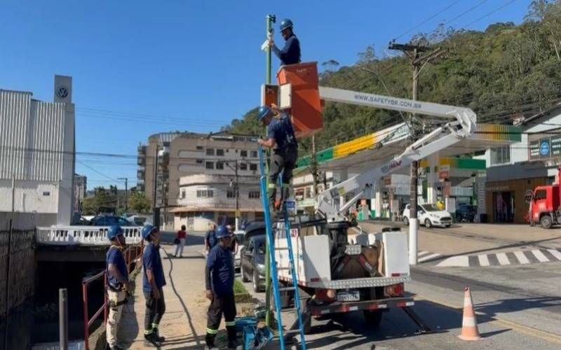Prefeitura inicia a instalação de câmeras da nova Central de Monitoramento