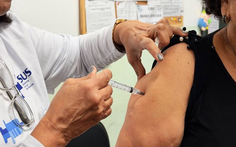 Petrópolis registra vacinação de crianças, adolescentes e adultos no Dia D da Campanha