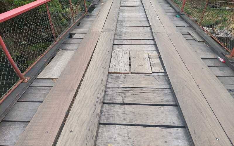 Ponte do Castelo de Itaipava sem reparos