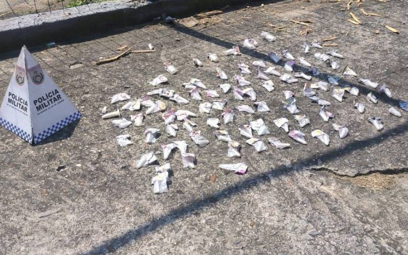 Polícia Militar apreende drogas no Vicenzo Rivetti