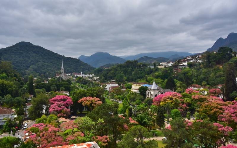 Cidade nublado