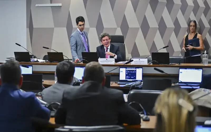 Ajustes no texto adiam votação da MP da 