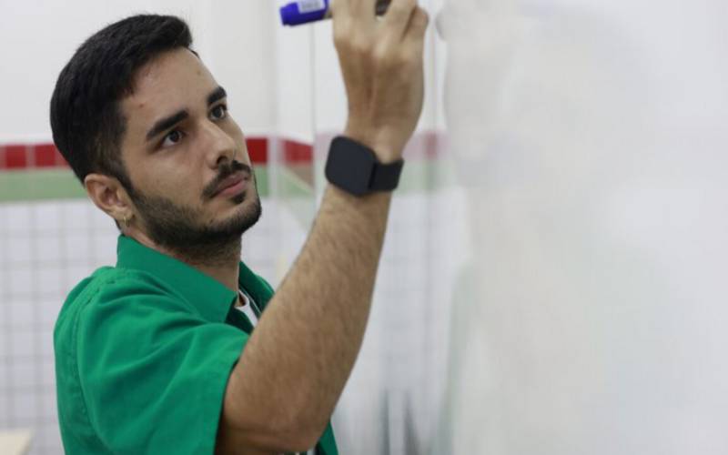 Confira o passo a passo para solicitar a carteira nacional do docente