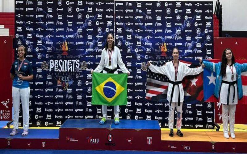 Angela Azevedo é campeã da President’s Cup America de Taekwondo, no Peru