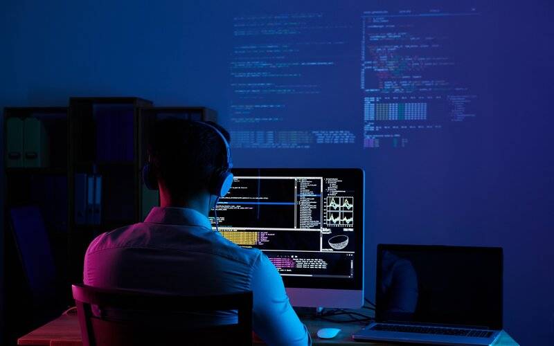 Governo do Estado amplia uso de tecnologia para reduzir custos e acelerar serviços púb