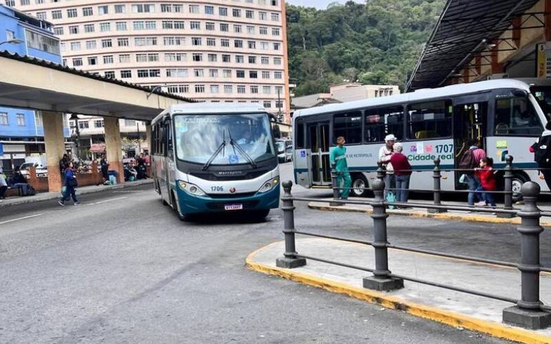 Prefeitura e INSS promovem atendimentos gratuitos nos Terminais Centro e Itaipava esta