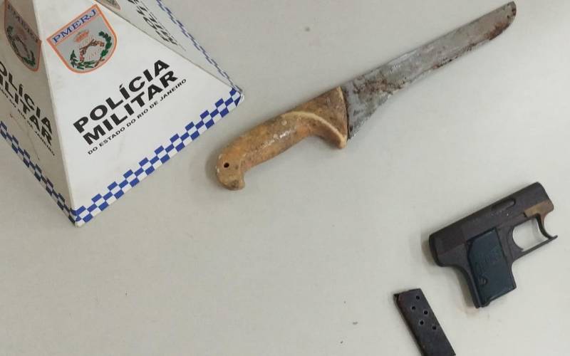 Polícia Militar prende homem após ameaçar companheira com arma de fogo