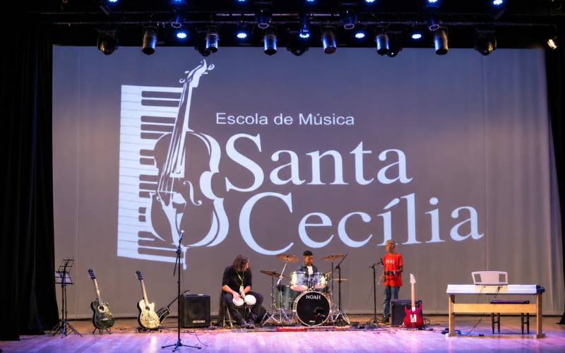 Escola de Música Santa Cecília une tradição centenária, inovação e formação para o fut