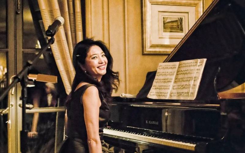 Paróquia São Sebastião no Carangola recebe concerto internacional com a pianista Sue S
