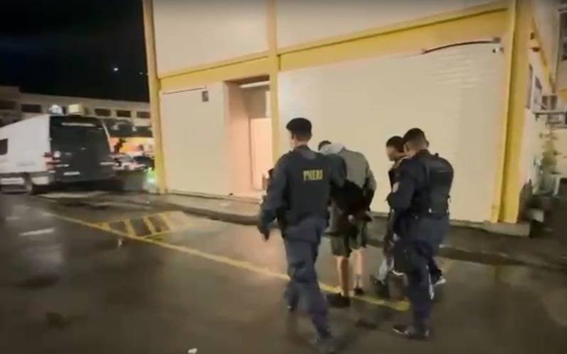 Polícia: operações resultam em sete prisões, quatro apreensões de drogas em Petrópolis