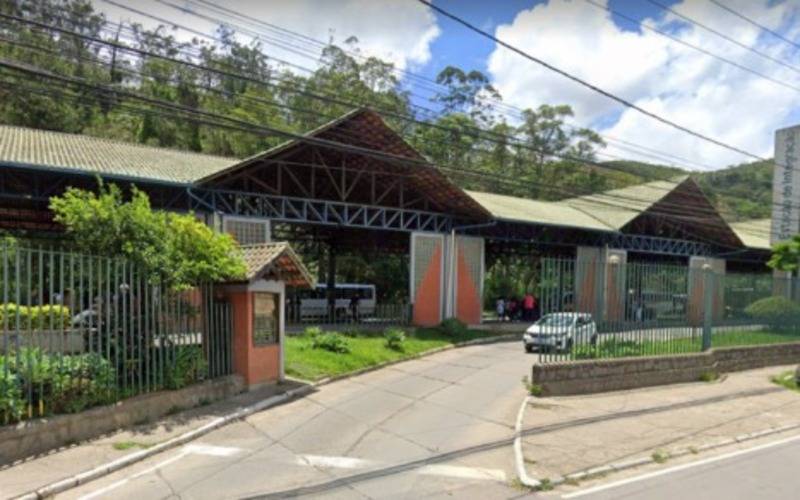 Moradores de Calembe protestam contra retirada da linha 608