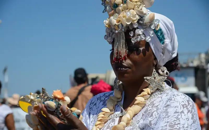 Eleitores de religiões afro se sentem invisíveis em campanha eleitoral
