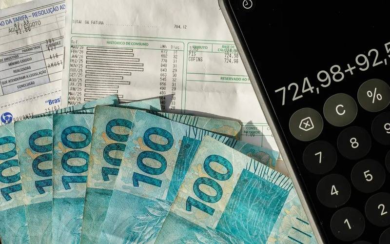 Arrecadação federal passa de R$ 2 trilhões; economista explica o que isso pode represe