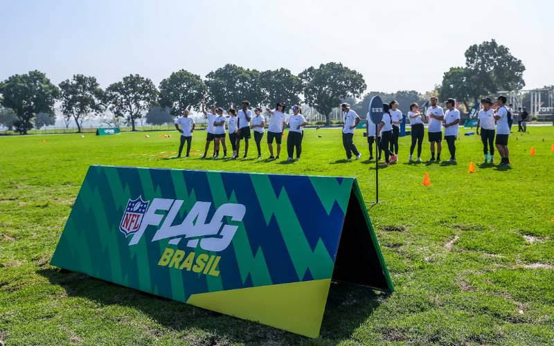 Governo avalia levar flag football da NFL para escolas da rede estadual