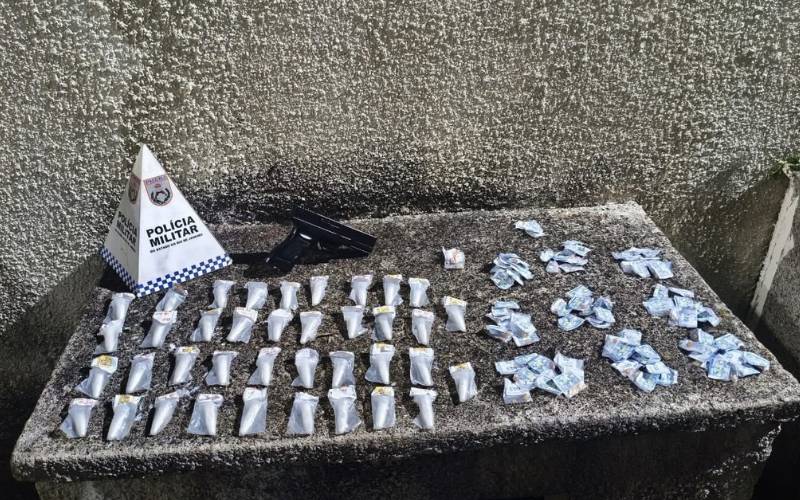 Polícia Militar apreende adolescente por tráfico de drogas na Estrada da Saudade